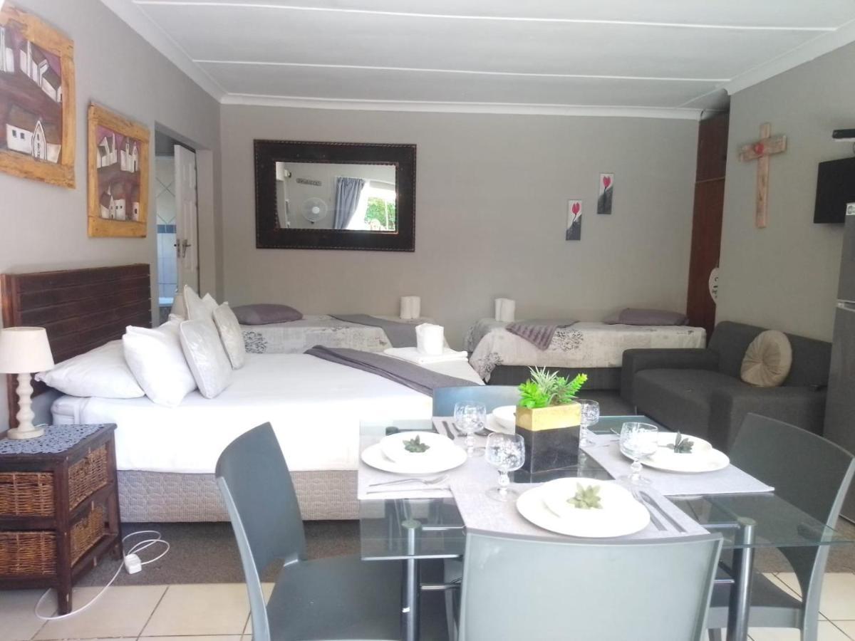 Aandrus Guesthouse Блумфонтейн Экстерьер фото