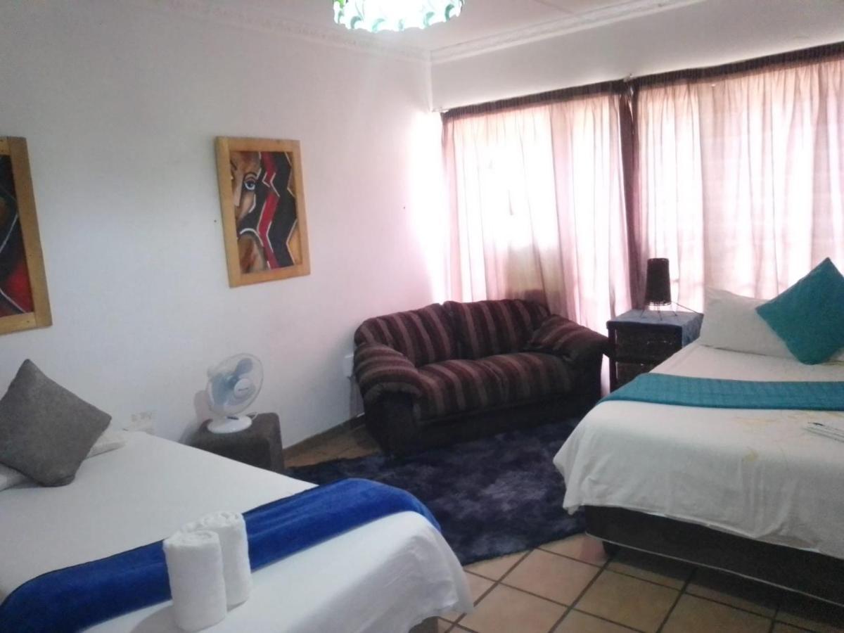 Aandrus Guesthouse Блумфонтейн Экстерьер фото
